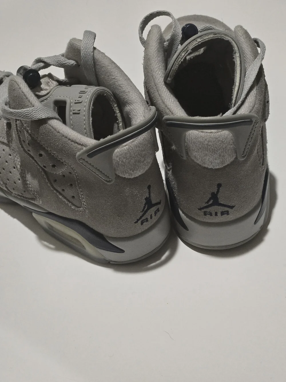 Nike Air Jordan 6 Youth Size 4Y US Retro Georgetown Gray Suede 384665-012 GS